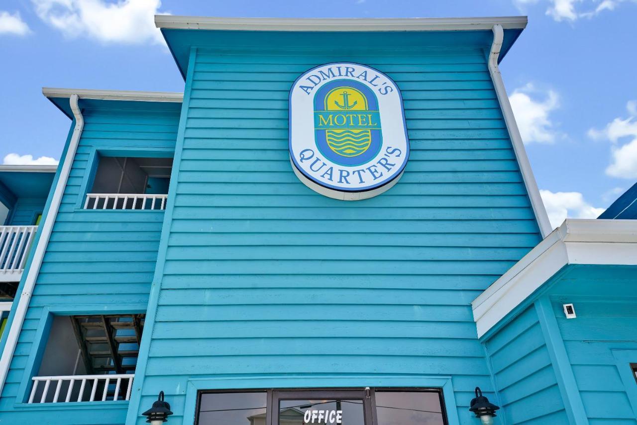 Admiral'S Quarters Motel Kure Beach Exterior photo